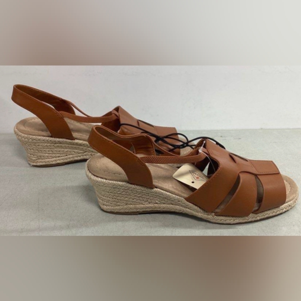 St John's Bay SJB Lexy Wedge Sandals Size 8.5 NWT MSRP $70 - Picture 2 of 5
